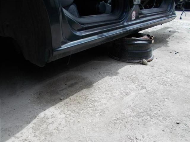 bontott SEAT LEON Jobb Küszöb