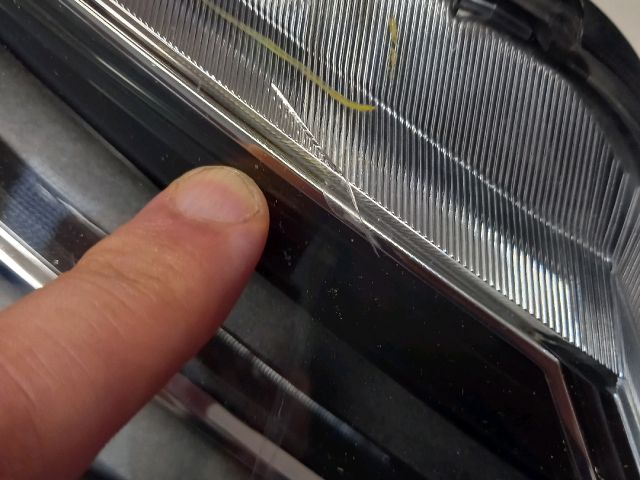 bontott SEAT LEON Jobb Ledes Fényszóró