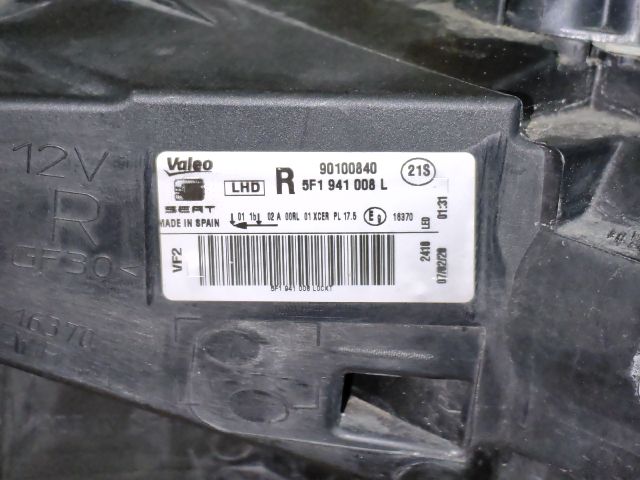 bontott SEAT LEON Jobb Ledes Fényszóró