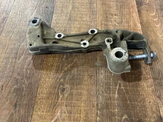 bontott SEAT LEON Jobb Lengőkar Tartó