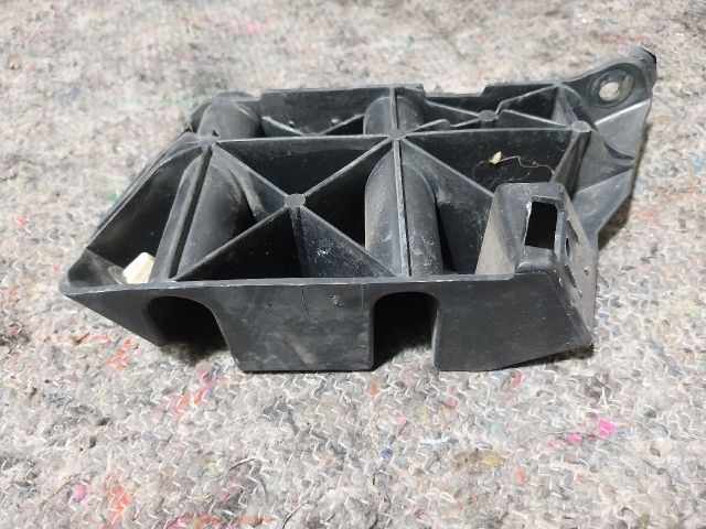 bontott SEAT LEON Jobb Sárvédő Oldaltartó