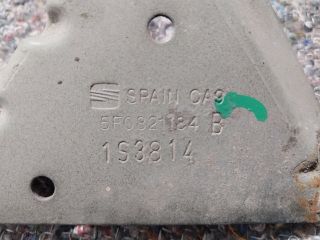 bontott SEAT LEON Jobb Sárvédő Oldaltartó