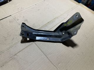 bontott SEAT LEON Jobb Sárvédő Oldaltartó