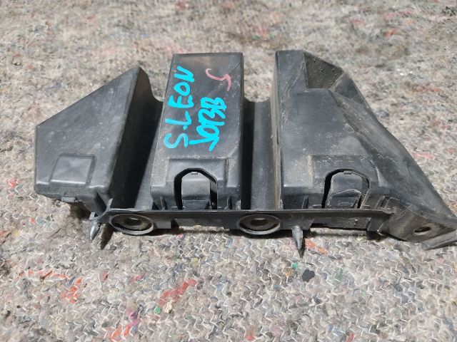 bontott SEAT LEON Jobb Sárvédő Oldaltartó