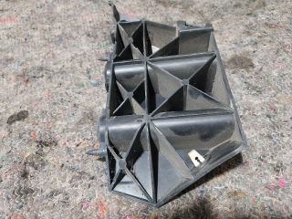 bontott SEAT LEON Jobb Sárvédő Oldaltartó