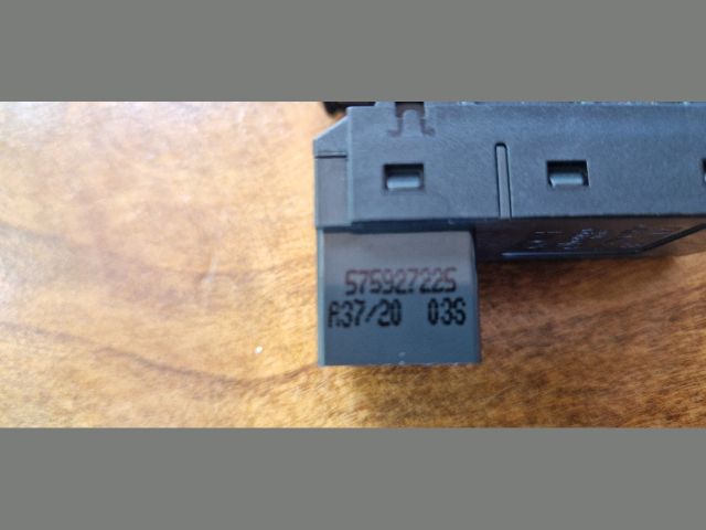 bontott SEAT LEON Kézifék Kapcsoló