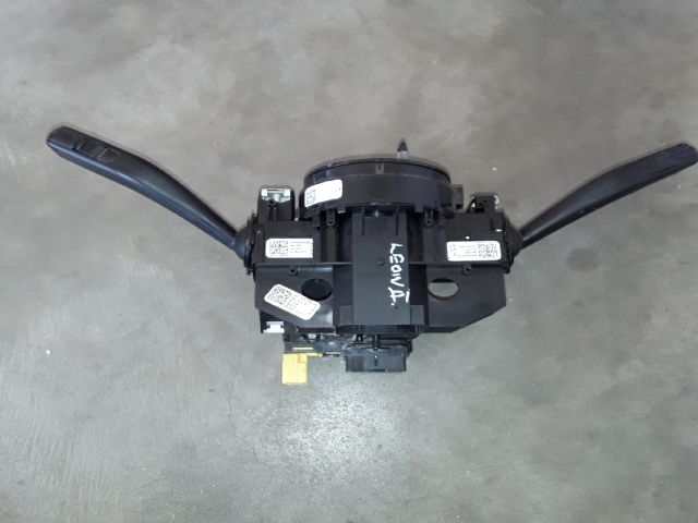 bontott SEAT LEON Komplett Kormánykapcsoló (Bajuszkapcsoló)