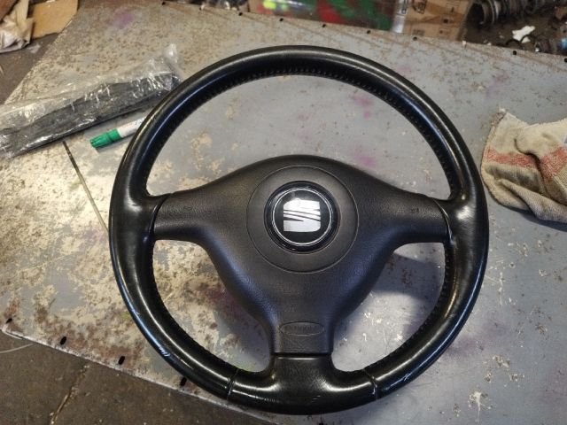 bontott SEAT LEON Kormány