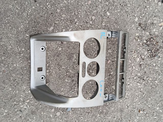 bontott SEAT LEON Középkonzol Keret