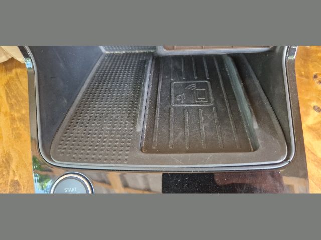 bontott SEAT LEON Középkonzol Keret