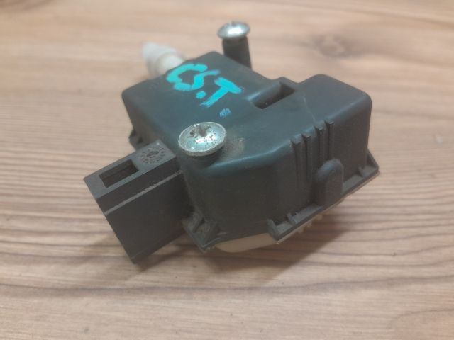 bontott SEAT LEON Központizár Motor Csomagtérajtó