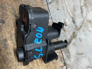 bontott SEAT LEON Központizár Motor Tankajtó