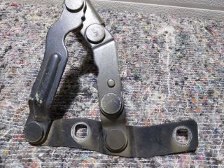 bontott SEAT LEON Motorháztető Bal Zsanér