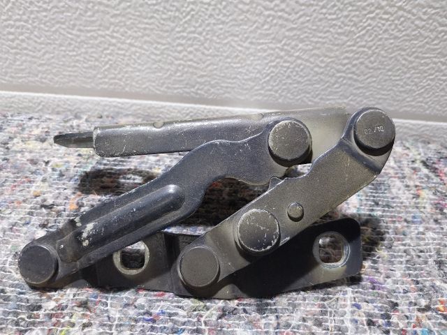 bontott SEAT LEON Motorháztető Bal Zsanér