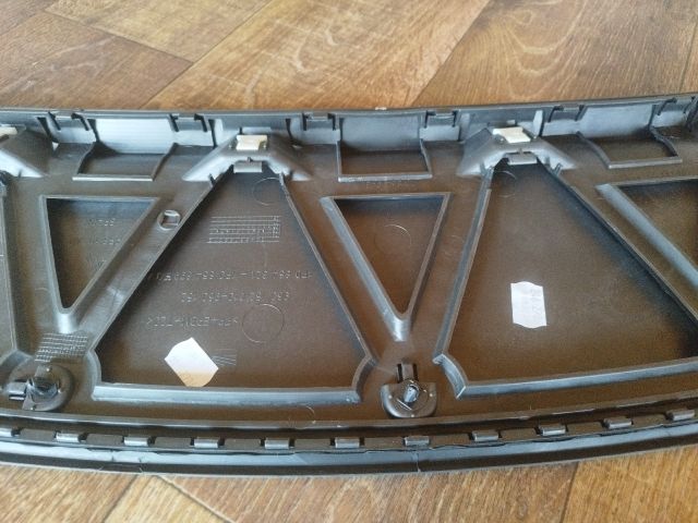 bontott SEAT LEON Motorháztető Díszléc Hátsó