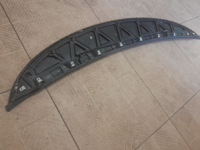 bontott SEAT LEON Motorháztető Díszléc Hátsó