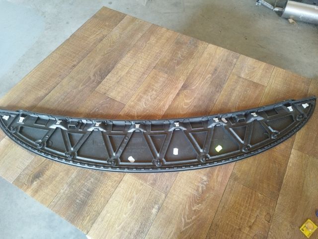 bontott SEAT LEON Motorháztető Díszléc Hátsó