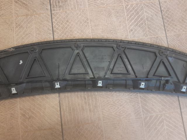 bontott SEAT LEON Motorháztető Díszléc Hátsó