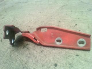 bontott SEAT LEON Motorháztető Jobb Zsanér