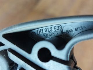 bontott SEAT LEON Motorháztető Nyitó Kar / Gomb