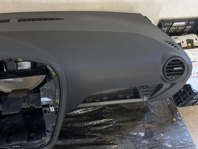 bontott SEAT LEON Műszerfal Héj
