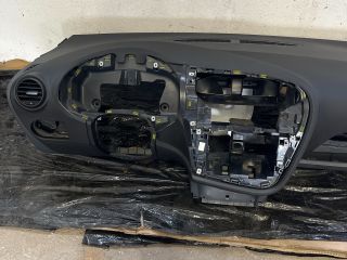 bontott SEAT LEON Műszerfal Héj