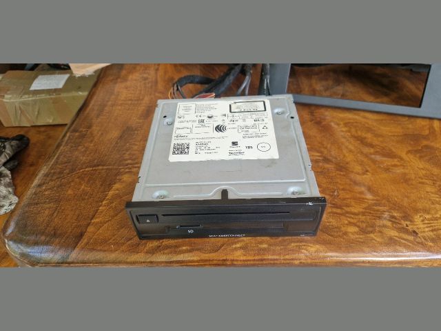 bontott SEAT LEON Navigációs Fejegység