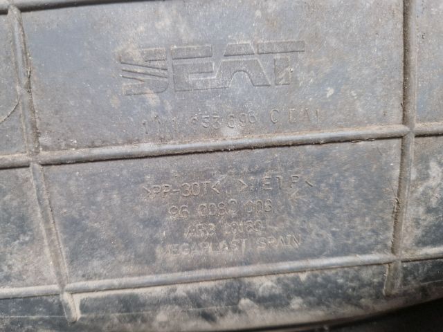 bontott SEAT LEON Pollenszűrő Fedél