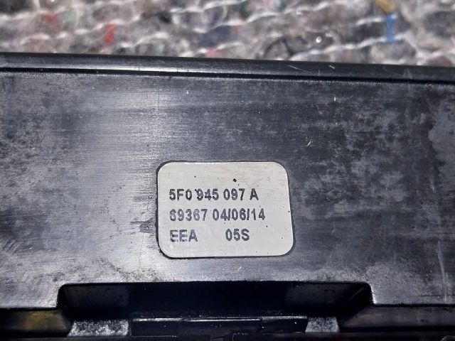 bontott SEAT LEON Pótféklámpa