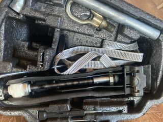 bontott SEAT LEON Pótkerék Szerszámtartó