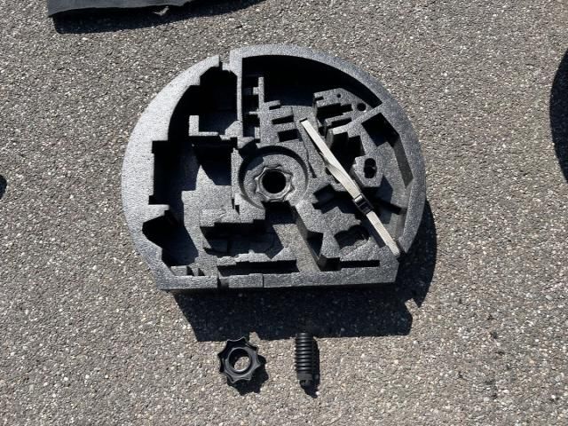 bontott SEAT LEON Pótkerék Tartó