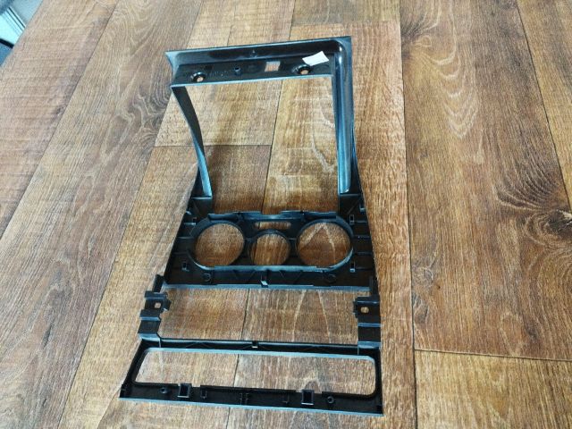 bontott SEAT LEON Rádió / CD Keret