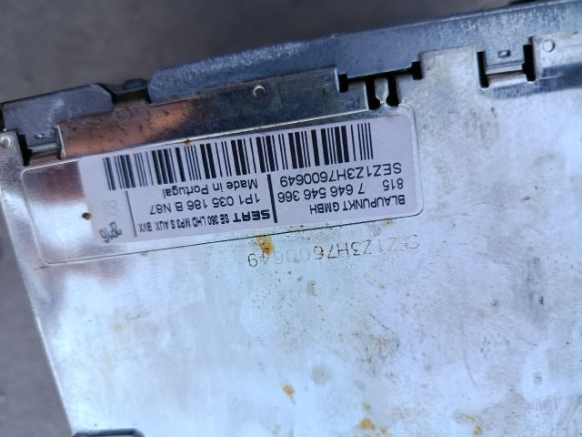 bontott SEAT LEON Rádió / CD