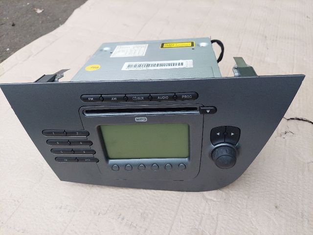 bontott SEAT LEON Rádió / CD