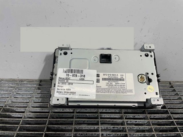 bontott SEAT LEON Rádió / CD