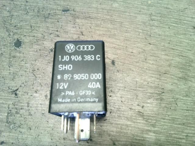 bontott SEAT LEON Relé