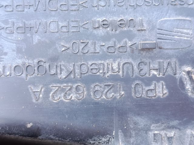 bontott SEAT LEON Szívás Zaj Csökkentő Doboz