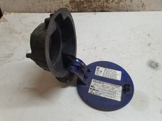 bontott SEAT LEON Tankajtó