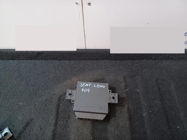 bontott SEAT LEON Tolatóradar Elektronika