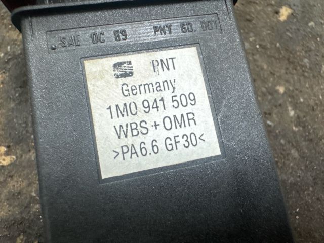 bontott SEAT LEON Vészvillogó Kapcsoló