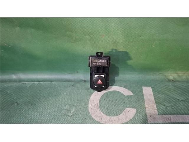 bontott SEAT LEON Vészvillogó Kapcsoló