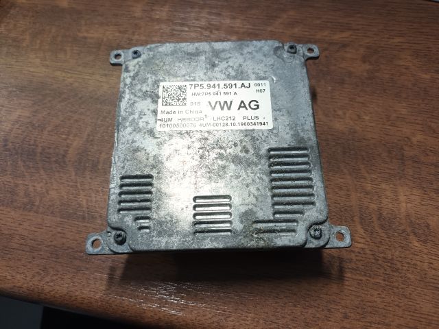 bontott SEAT LEON Xenon Trafó