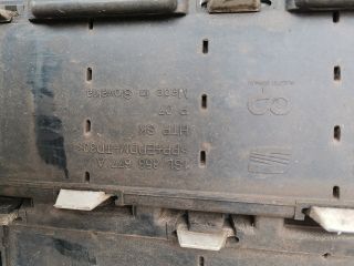 bontott SEAT Mii Első Lökhárító (Részeivel)