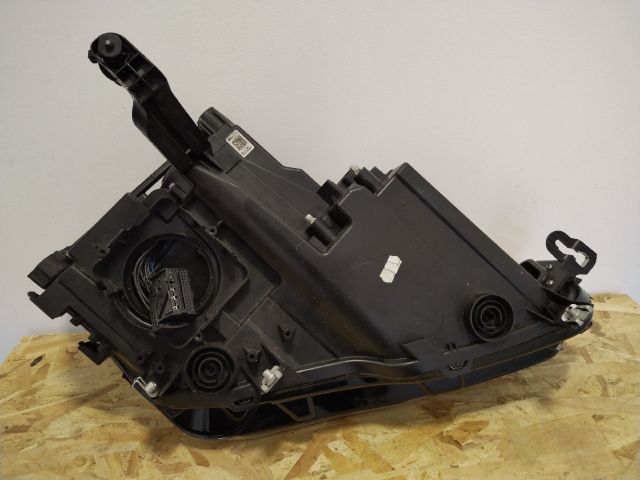 bontott SEAT TARRACO Bal Fényszóró