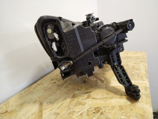 bontott SEAT TARRACO Bal Fényszóró