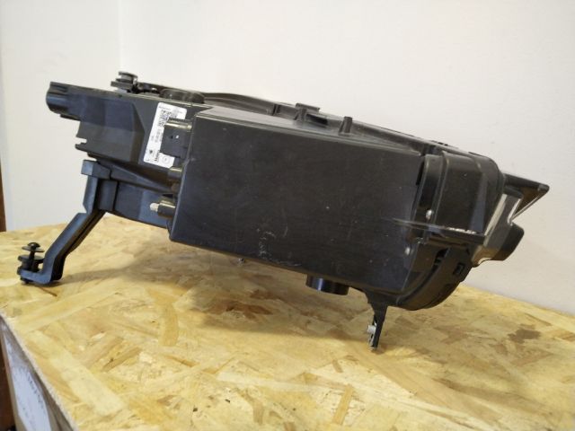 bontott SEAT TARRACO Bal Fényszóró