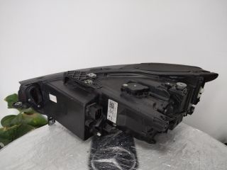 bontott SEAT TARRACO Jobb Fényszóró