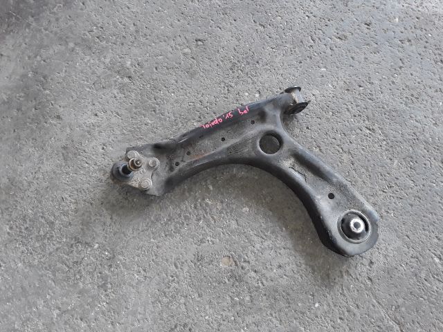 bontott SEAT TOLEDO Bal első Lengőkar