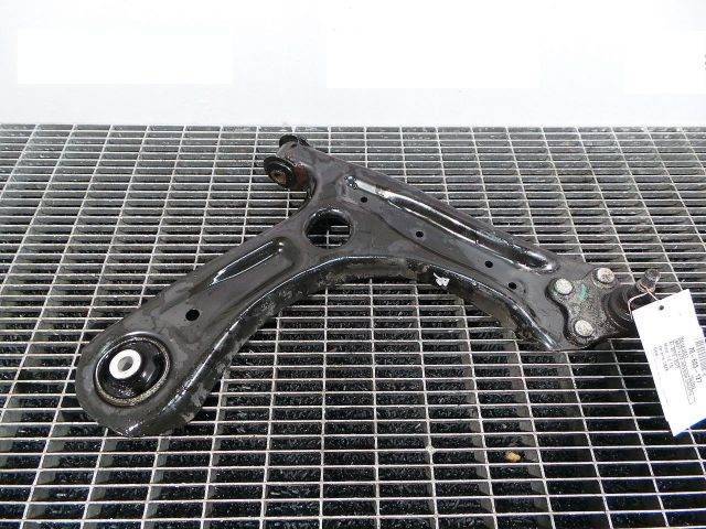 bontott SEAT TOLEDO Jobb első Lengőkar