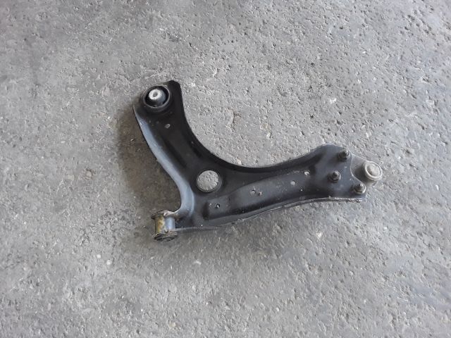 bontott SEAT TOLEDO Jobb első Lengőkar